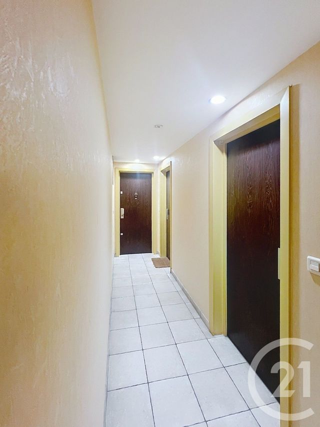 Appartement F1 à vendre - 1 pièce - 29,10 m2 - Antibes - 06 - PROVENCE-ALPES-COTE-D-AZUR