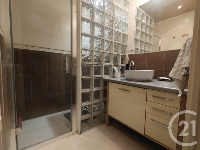 Appartement à vendre - 2 pièces - 50 m2 - Nice - 06 - PROVENCE-ALPES-COTE-D-AZUR