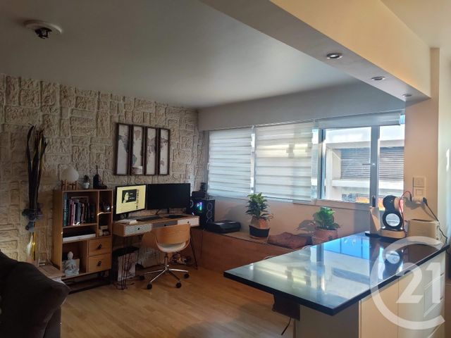 Appartement à vendre - 2 pièces - 50 m2 - Nice - 06 - PROVENCE-ALPES-COTE-D-AZUR