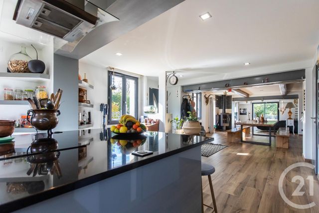 Maison à vendre - 9 pièces - 232,17 m2 - Savigneux - 01 - RHONE-ALPES