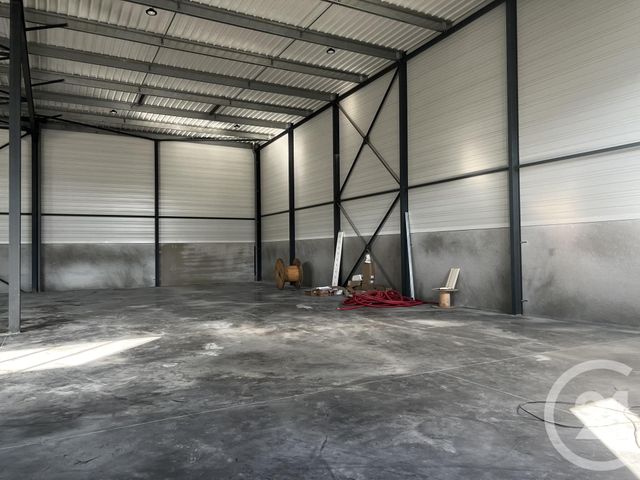 Bureaux à louer - 1703.0 m2 - 77 - Seine-et-Marne