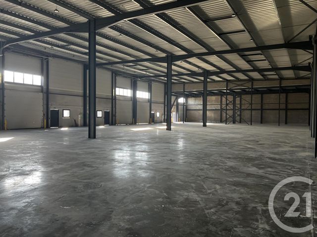 Bureaux à louer - 297.0 m2 - 77 - Seine-et-Marne