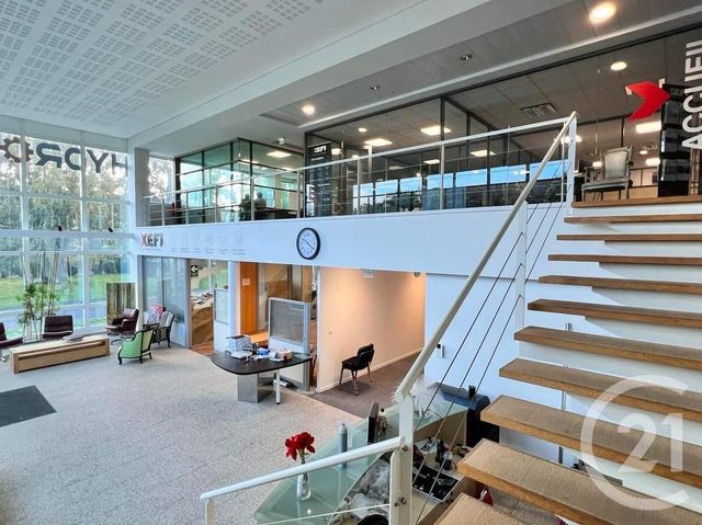 Bureaux à louer - 140.0 m2 - 60 - Oise