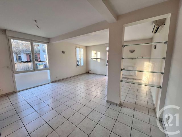 Appartement F3 à vendre - 3 pièces - 74,13 m2 - Dammartin En Goele - 77 - ILE-DE-FRANCE