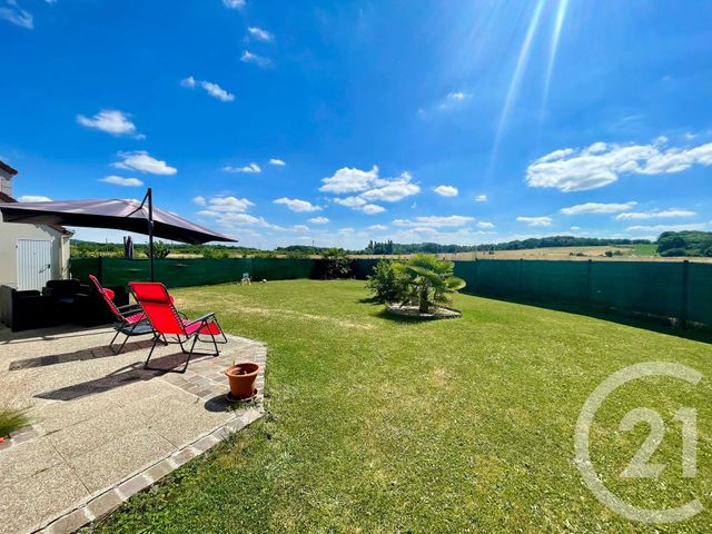 Maison à vendre - 4 pièces - 80 m2 - Rouvres - 77 - ILE-DE-FRANCE