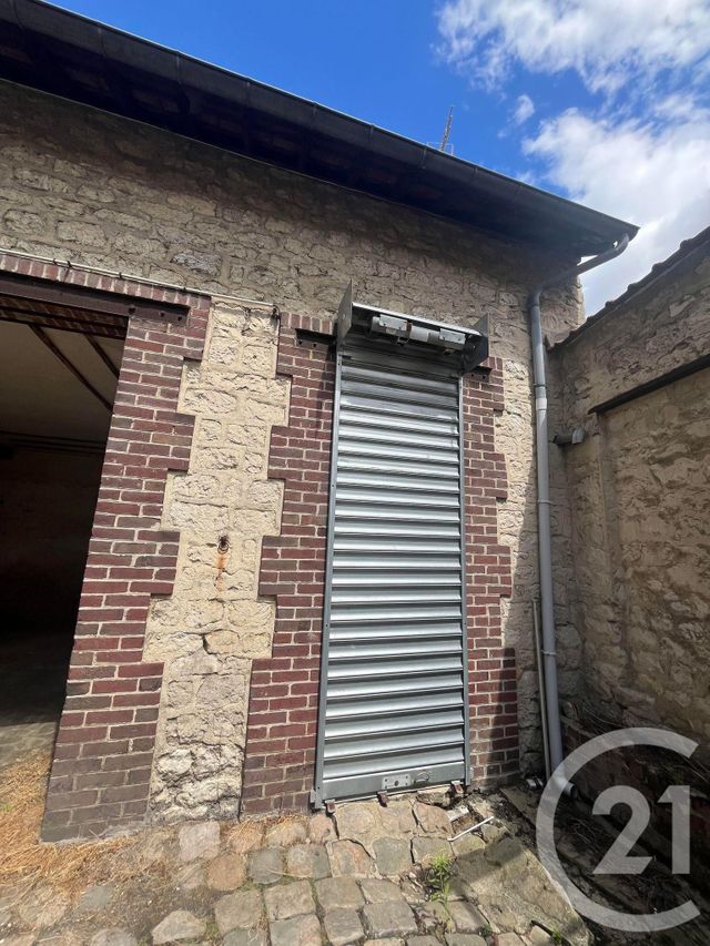 Appartement Local à louer - 1 pièce - 35 m2 - Juilly - 77 - ILE-DE-FRANCE