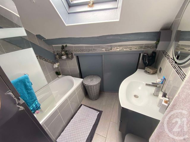 Appartement F3 à vendre - 3 pièces - 56,40 m2 - Villeneuve Sous Dammartin - 77 - ILE-DE-FRANCE