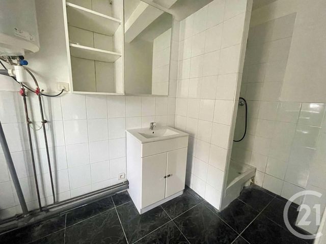 Appartement F2 à vendre - 2 pièces - 33,25 m2 - Dammartin En Goele - 77 - ILE-DE-FRANCE