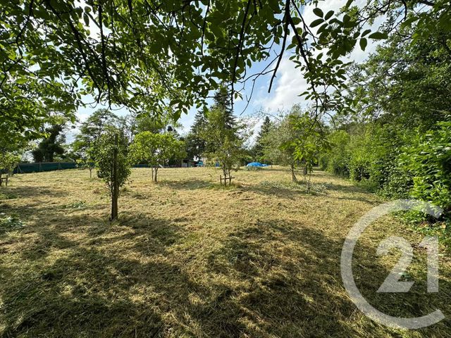 Terrain à vendre - 1300 m2 - St Mard - 77 - ILE-DE-FRANCE
