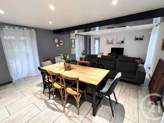 Maison à vendre - 6 pièces - 135 m2 - Le Plessis Belleville - 60 - PICARDIE