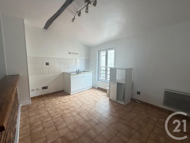 Appartement F3 &agrave; louer - 3 pi&egrave;ces - 53,10 m2 - Dammartin En Goele - 77 - ILE-DE-FRANCE