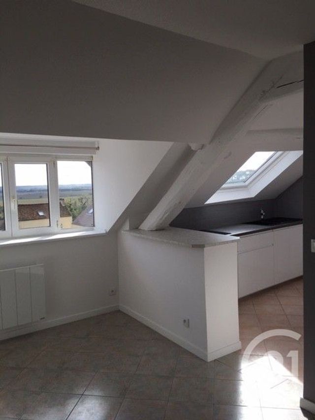 Appartement F2 &agrave; louer - 2 pi&egrave;ces - 30,38 m2 - Dammartin En Goele - 77 - ILE-DE-FRANCE