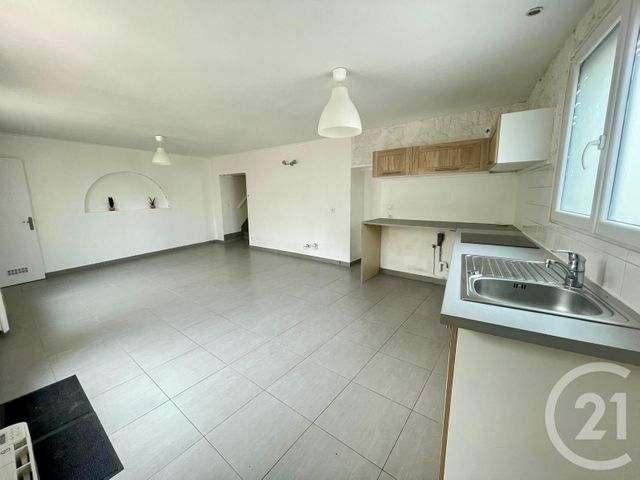 Maison &agrave; vendre - 3 pi&egrave;ces - 65 m2 - Le Plessis Belleville - 60 - PICARDIE