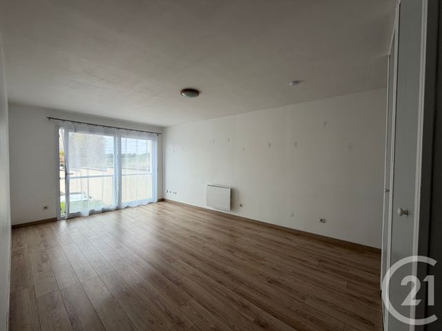 Appartement Studio &agrave; louer - 1 pi&egrave;ce - 28,60 m2 - Moussy Le Vieux - 77 - ILE-DE-FRANCE