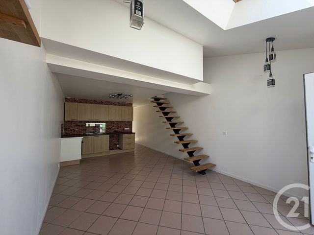Maison &agrave; louer - 3 pi&egrave;ces - 65,04 m2 - St Mesmes - 77 - ILE-DE-FRANCE