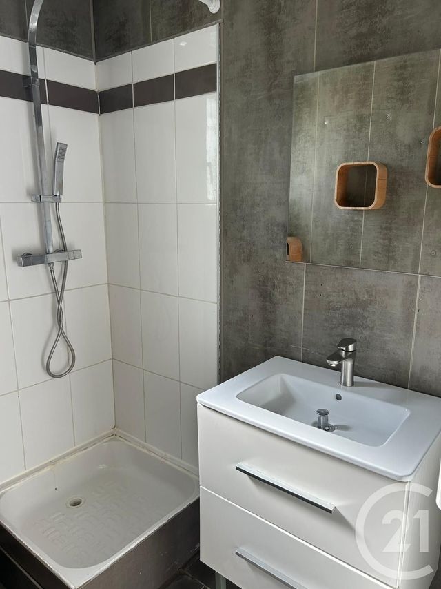 Appartement Studio &agrave; louer - 1 pi&egrave;ce - 19,09 m2 - Moussy Le Vieux - 77 - ILE-DE-FRANCE