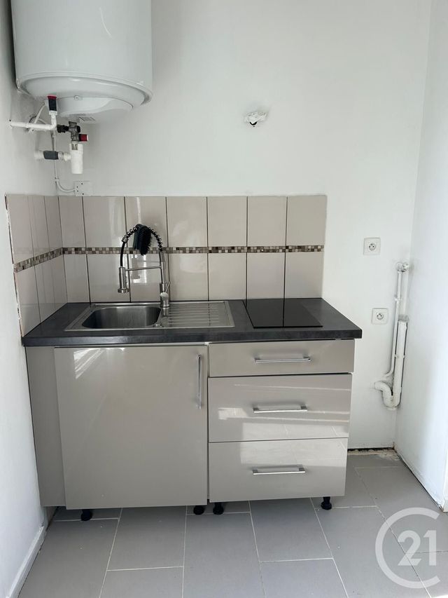 Appartement Studio &agrave; louer - 1 pi&egrave;ce - 19,09 m2 - Moussy Le Vieux - 77 - ILE-DE-FRANCE