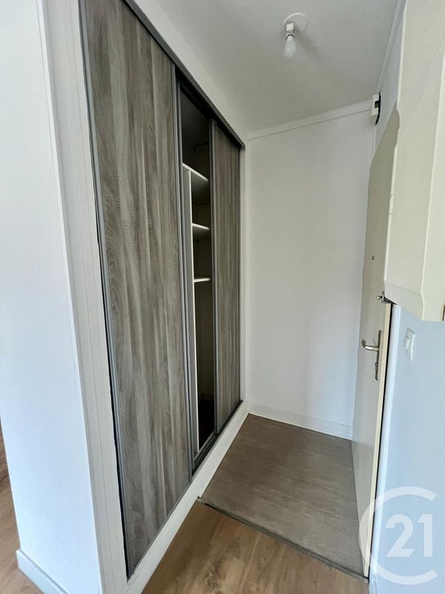 Appartement Studio &agrave; louer - 1 pi&egrave;ce - 28,45 m2 - Le Plessis Belleville - 60 - PICARDIE
