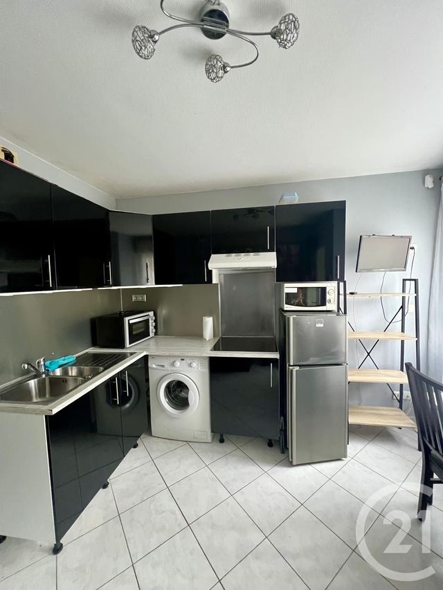Appartement Studio &agrave; louer - 1 pi&egrave;ce - 16,95 m2 - Cregy Les Meaux - 77 - ILE-DE-FRANCE