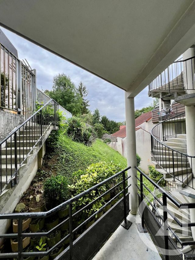 Appartement Studio &agrave; louer - 1 pi&egrave;ce - 16,95 m2 - Cregy Les Meaux - 77 - ILE-DE-FRANCE