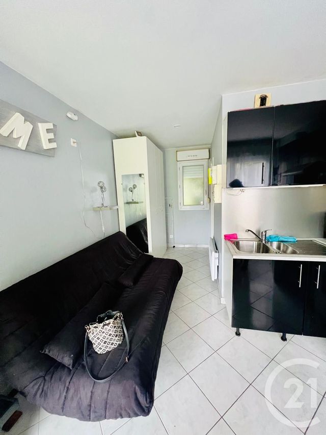 Appartement Studio &agrave; louer - 1 pi&egrave;ce - 16,95 m2 - Cregy Les Meaux - 77 - ILE-DE-FRANCE