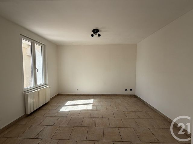 Maison &agrave; louer - 3 pi&egrave;ces - 47,83 m2 - Nantouillet - 77 - ILE-DE-FRANCE