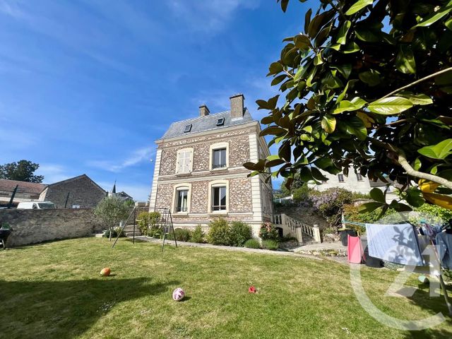 Maison &agrave; louer - 6 pi&egrave;ces - 155,36 m2 - Montge En Goele - 77 - ILE-DE-FRANCE