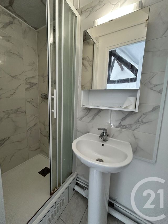 Appartement Studio &agrave; louer - 1 pi&egrave;ce - 16,85 m2 - Longperrier - 77 - ILE-DE-FRANCE