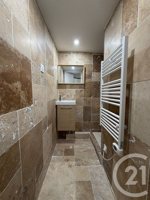 Appartement F3 &agrave; louer - 3 pi&egrave;ces - 44,85 m2 - Villeneuve Sous Dammartin - 77 - ILE-DE-FRANCE