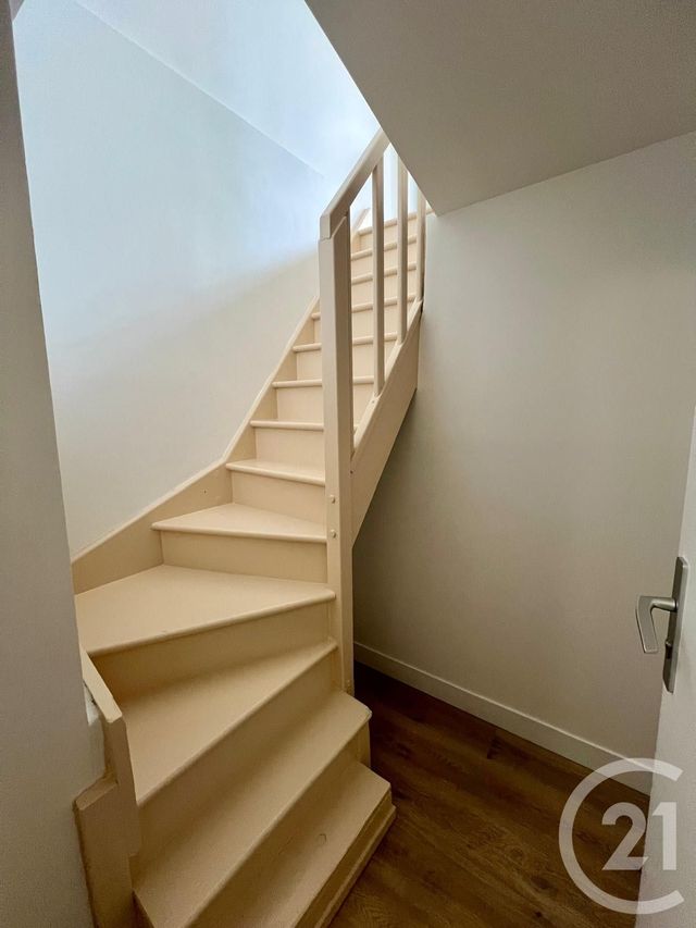 Appartement Studio &agrave; louer - 1 pi&egrave;ce - 15,95 m2 - Dammartin En Goele - 77 - ILE-DE-FRANCE