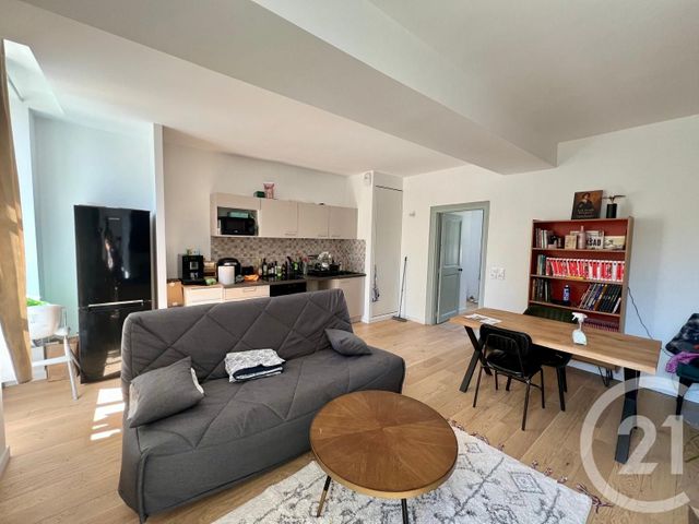 Appartement F3 &agrave; louer - 3 pi&egrave;ces - 59,40 m2 - Juilly - 77 - ILE-DE-FRANCE
