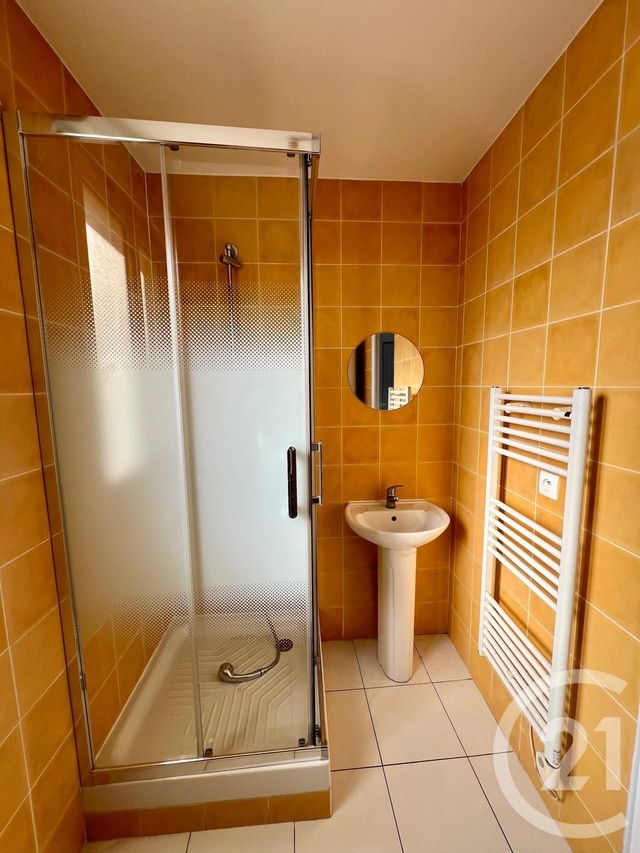 Appartement Studio &agrave; louer - 1 pi&egrave;ce - 17,30 m2 - Penchard - 77 - ILE-DE-FRANCE