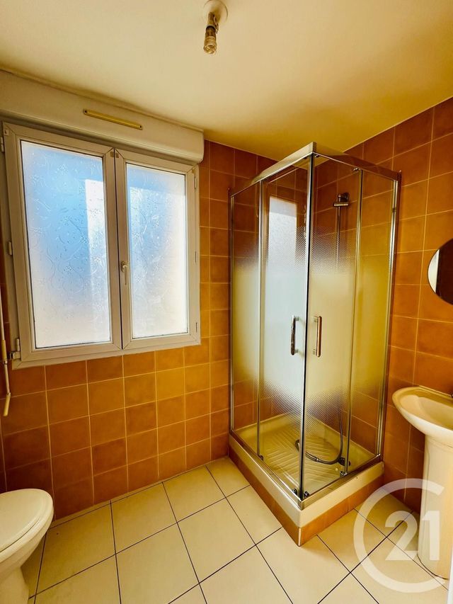 Appartement Studio &agrave; louer - 1 pi&egrave;ce - 17,30 m2 - Penchard - 77 - ILE-DE-FRANCE