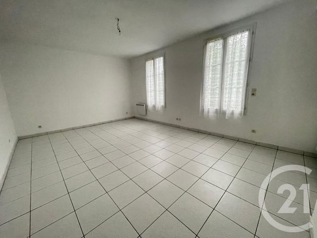 Appartement F2 &agrave; louer - 2 pi&egrave;ces - 38,38 m2 - Dammartin En Goele - 77 - ILE-DE-FRANCE