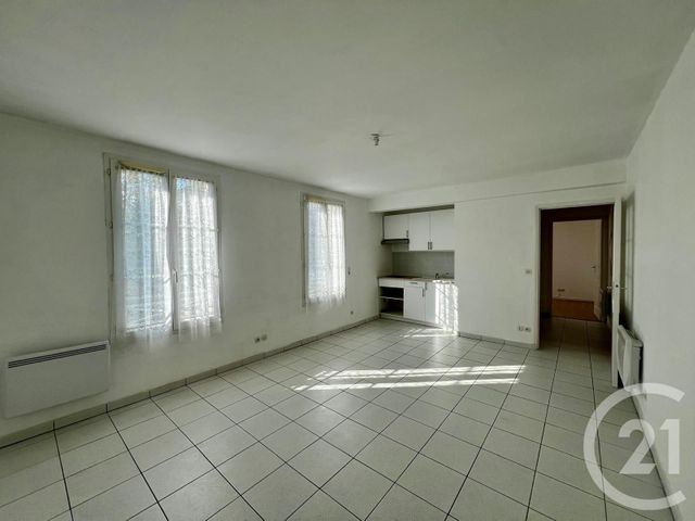Appartement F2 &agrave; louer - 2 pi&egrave;ces - 38,38 m2 - Dammartin En Goele - 77 - ILE-DE-FRANCE