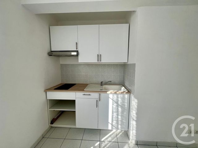 Appartement F2 &agrave; louer - 2 pi&egrave;ces - 38,38 m2 - Dammartin En Goele - 77 - ILE-DE-FRANCE