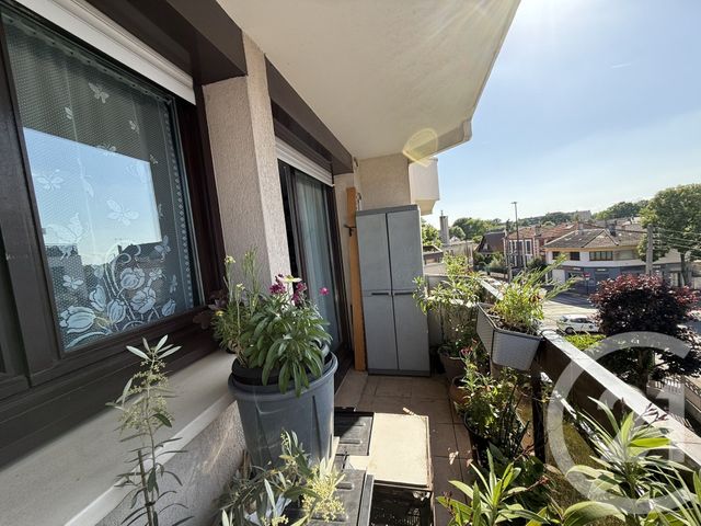 Appartement F3 à vendre - 3 pièces - 52,83 m2 - Livry Gargan - 93 - ILE-DE-FRANCE