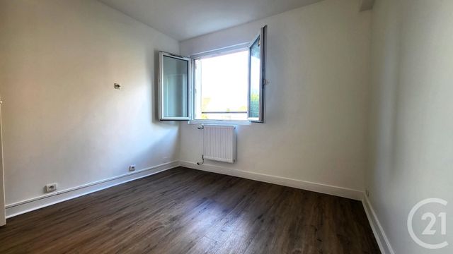 Appartement F4 à vendre - 4 pièces - 68 m2 - Le Raincy - 93 - ILE-DE-FRANCE