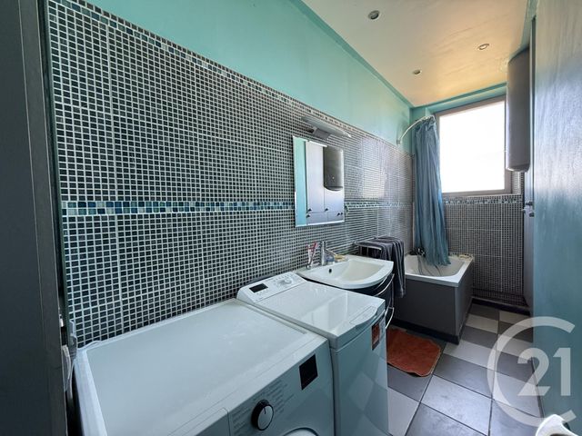 Appartement F2 à vendre - 2 pièces - 48,80 m2 - Livry Gargan - 93 - ILE-DE-FRANCE