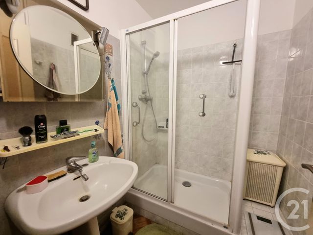 Appartement F2 à vendre - 2 pièces - 48,24 m2 - Livry Gargan - 93 - ILE-DE-FRANCE