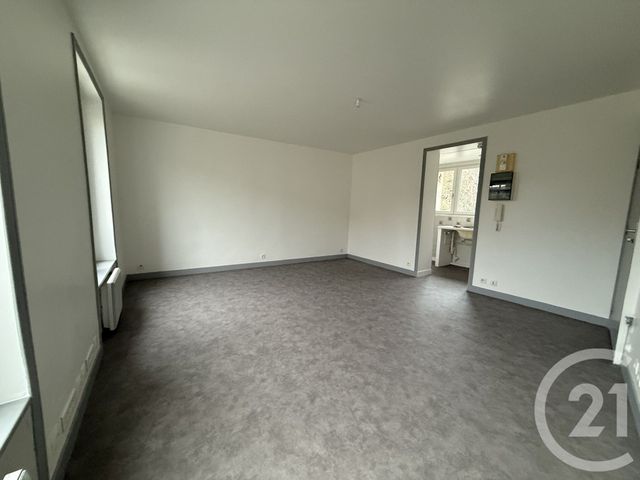 Appartement F1 &agrave; louer - 1 pi&egrave;ce - 27,21 m2 - Montfermeil - 93 - ILE-DE-FRANCE