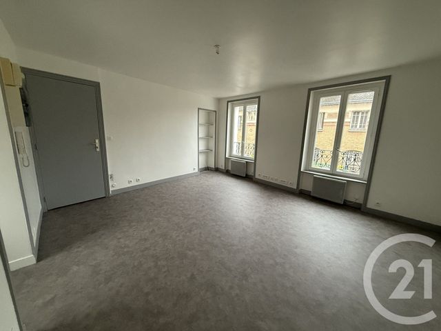 Appartement F1 &agrave; louer - 1 pi&egrave;ce - 27,21 m2 - Montfermeil - 93 - ILE-DE-FRANCE
