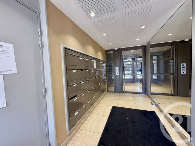 Appartement Studio &agrave; vendre - 1 pi&egrave;ce - 27,18 m2 - Livry Gargan - 93 - ILE-DE-FRANCE