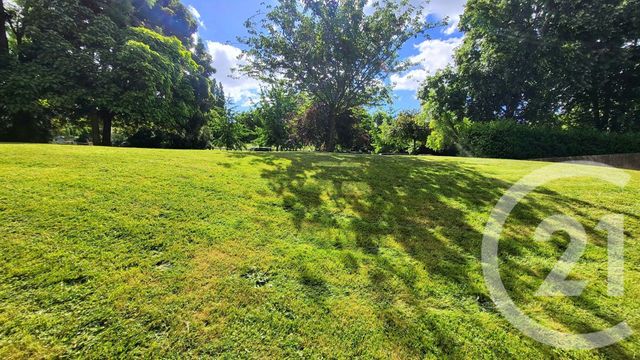 Appartement F3 à vendre - 3 pièces - 70,39 m2 - Livry Gargan - 93 - ILE-DE-FRANCE