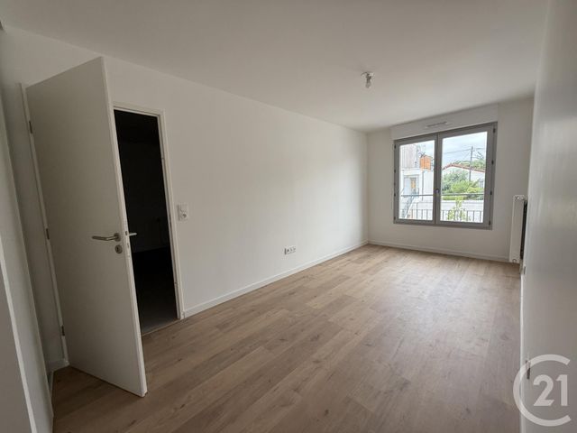 Appartement F4 à vendre - 4 pièces - 89,82 m2 - Livry Gargan - 93 - ILE-DE-FRANCE