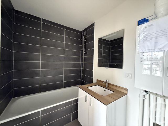 Appartement F4 à vendre - 4 pièces - 78,16 m2 - Livry Gargan - 93 - ILE-DE-FRANCE