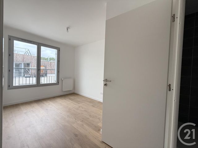 Appartement F4 à vendre - 4 pièces - 79,47 m2 - Livry Gargan - 93 - ILE-DE-FRANCE