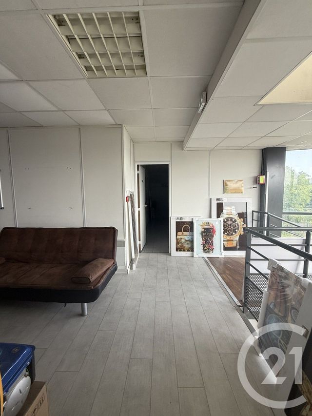 Local commercial à louer - 788.0 m2 - 77 - Seine-et-Marne