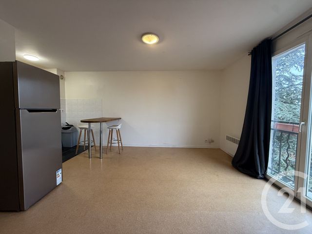 Appartement F2 &agrave; louer - 2 pi&egrave;ces - 36,02 m2 - Montfermeil - 93 - ILE-DE-FRANCE