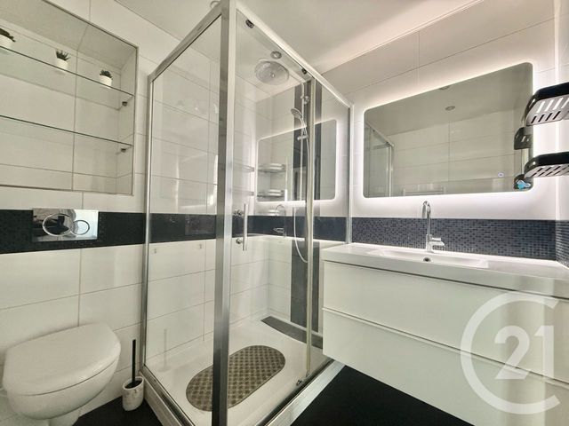 Appartement F2 à vendre - 2 pièces - 47,63 m2 - Livry Gargan - 93 - ILE-DE-FRANCE